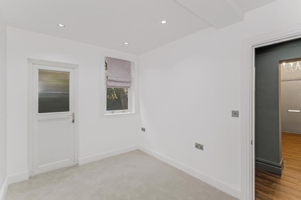 57b Norfolk Road-12.jpg