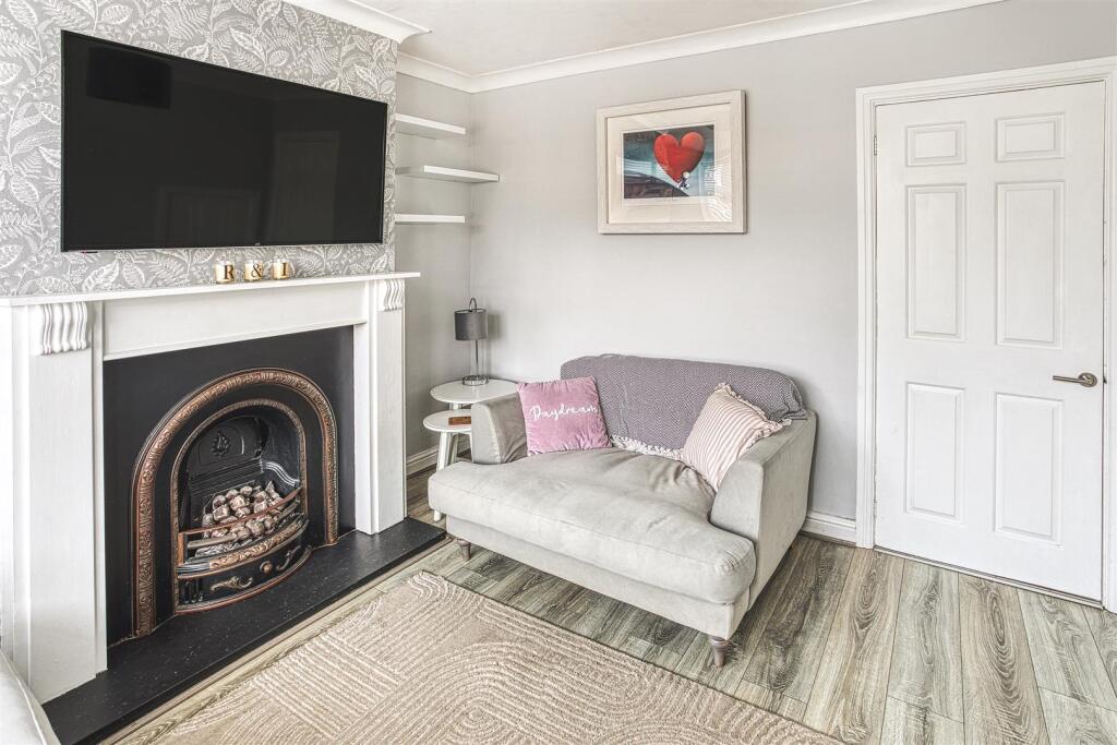 2025-11-26 15.44.53-2_HDR.jpg