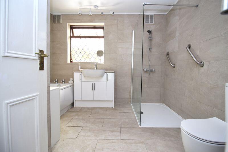 Four-Piece Bathroom