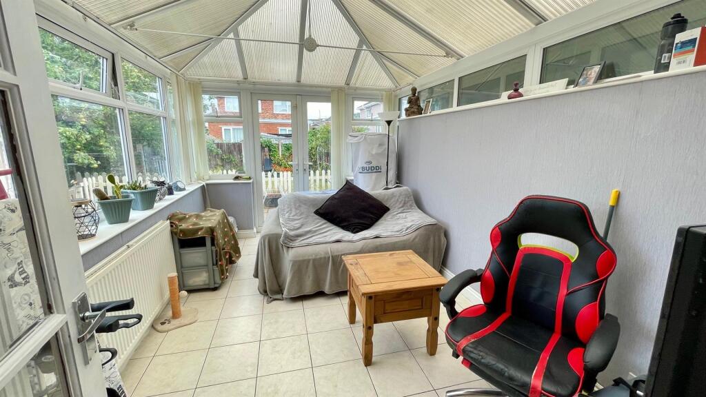 CONSERVATORY/SUN ROOM