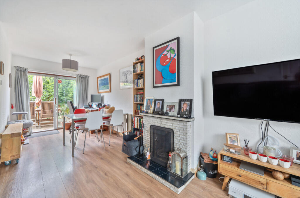 1329834-6-6881050...