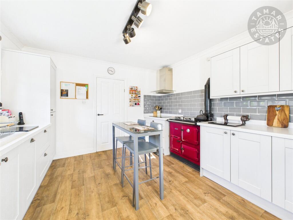 Kitchen/Breakfast Rm