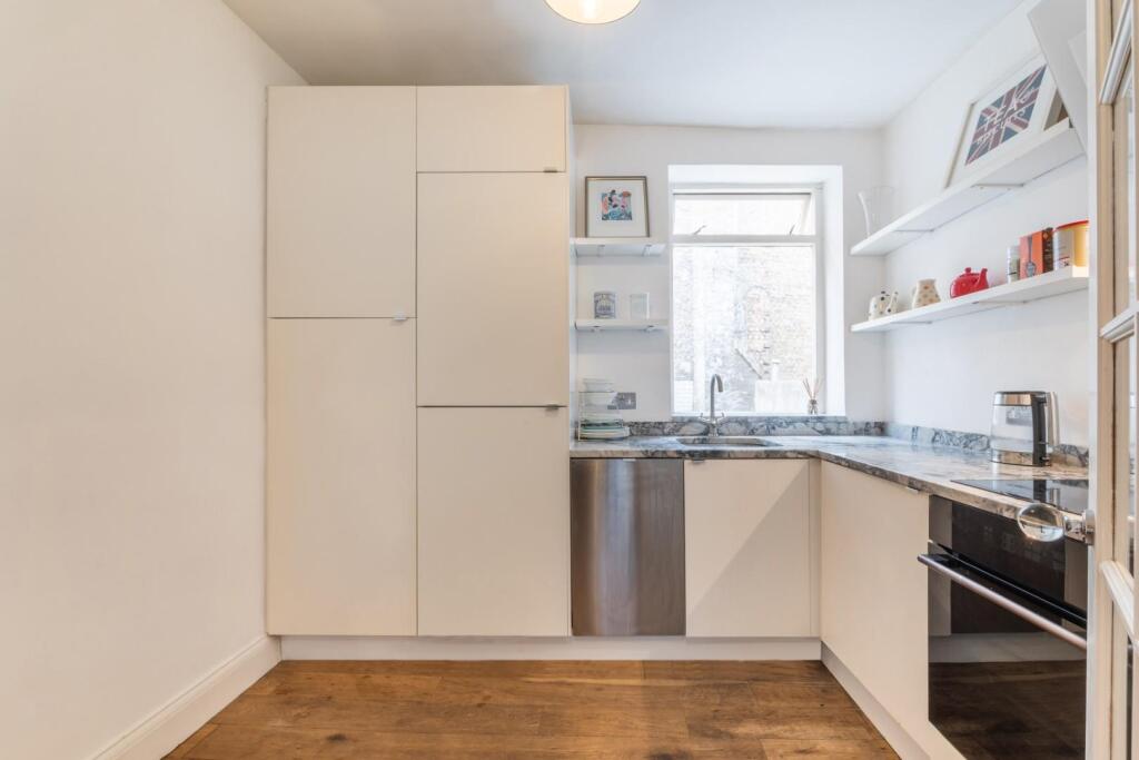 KITCHEN 1.jpg