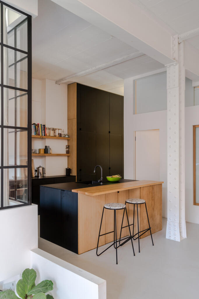 265235 - Studio 26-28.jpg