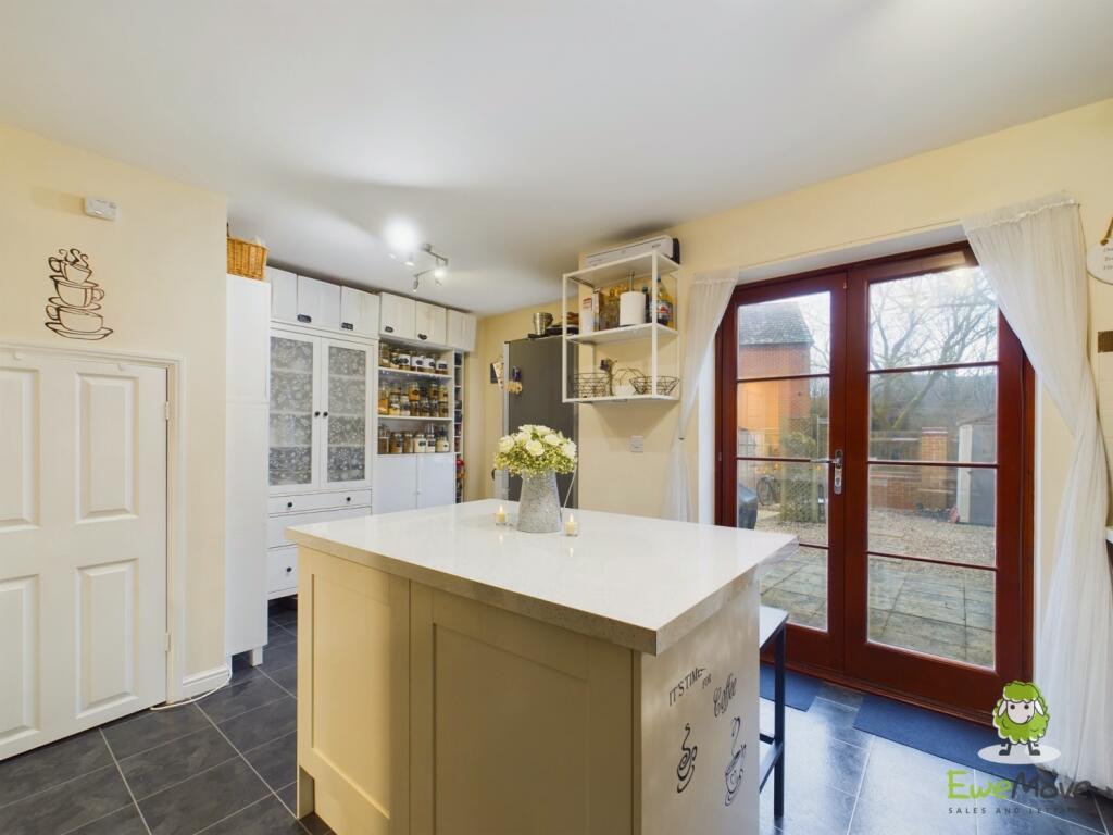 Kitchen6-min