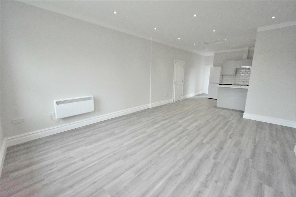 Living Room - 2.jpg