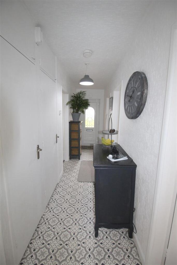 Boston Road, 29, hallway 2.JPG