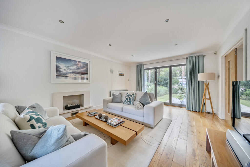 1348601-45-68bf27...