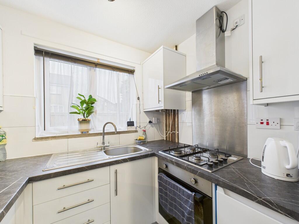 CAM01835G0-PR0336...