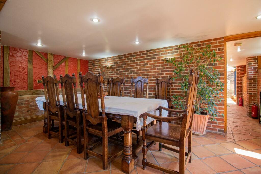 2 Clamp Farm Barns [Dining Room].jpg