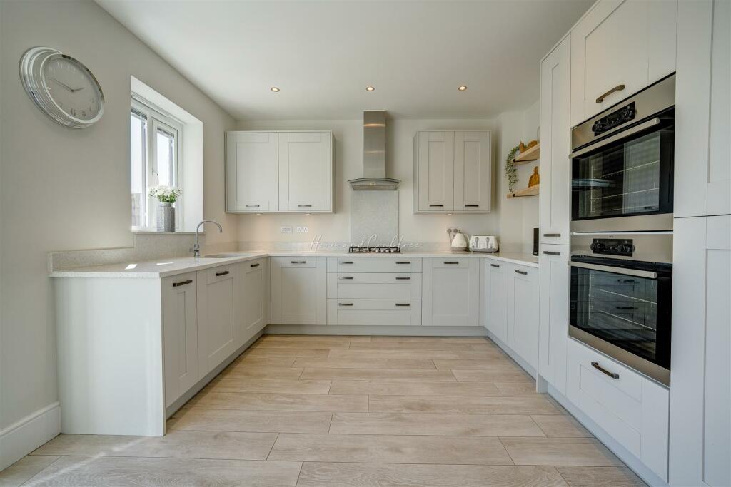 Y Deri Duon, Lisvane, HernCrabtree (35).jpg