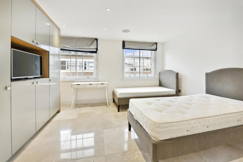 16 York Terrace West (12).jpg