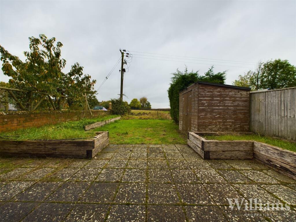 CAM02861G0-PR0255-STILL005.jpg