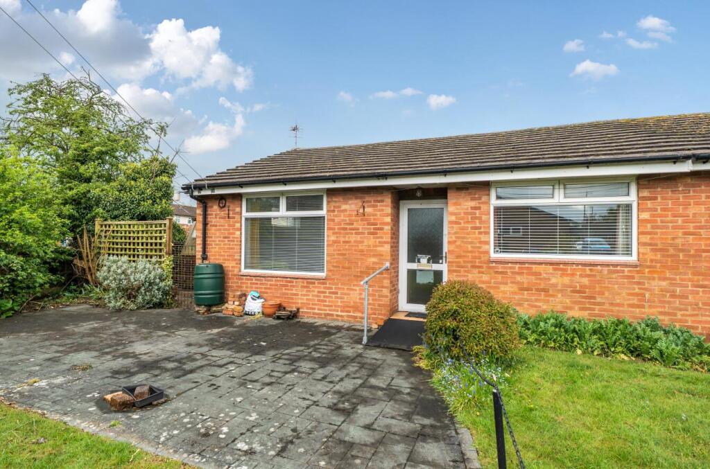 5 Palmer Drive, Lutterworth (1).jpg