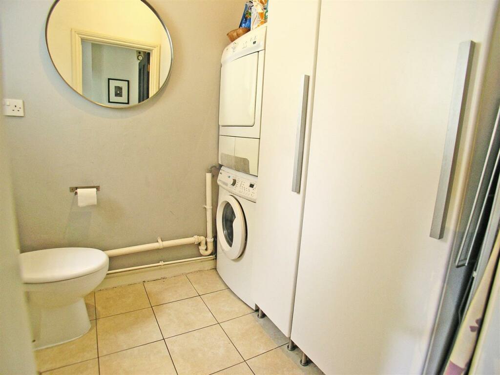 Cloak/Utility Room