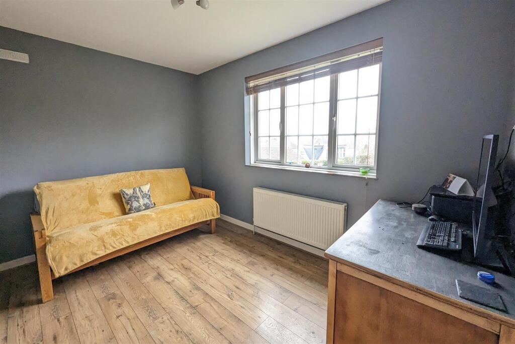 BEDROOM 3: