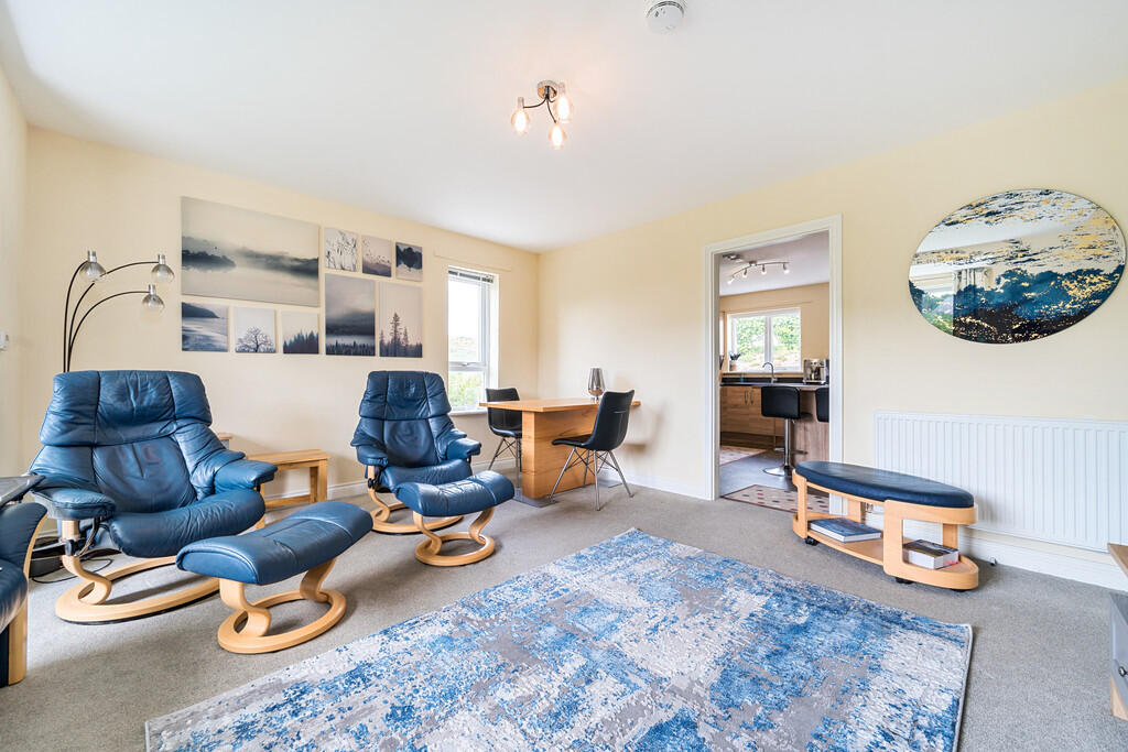 Living/Dining Roo...