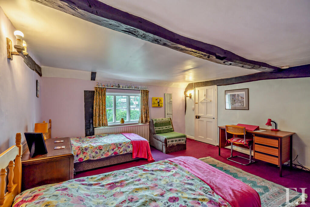 8658770-interiorW...