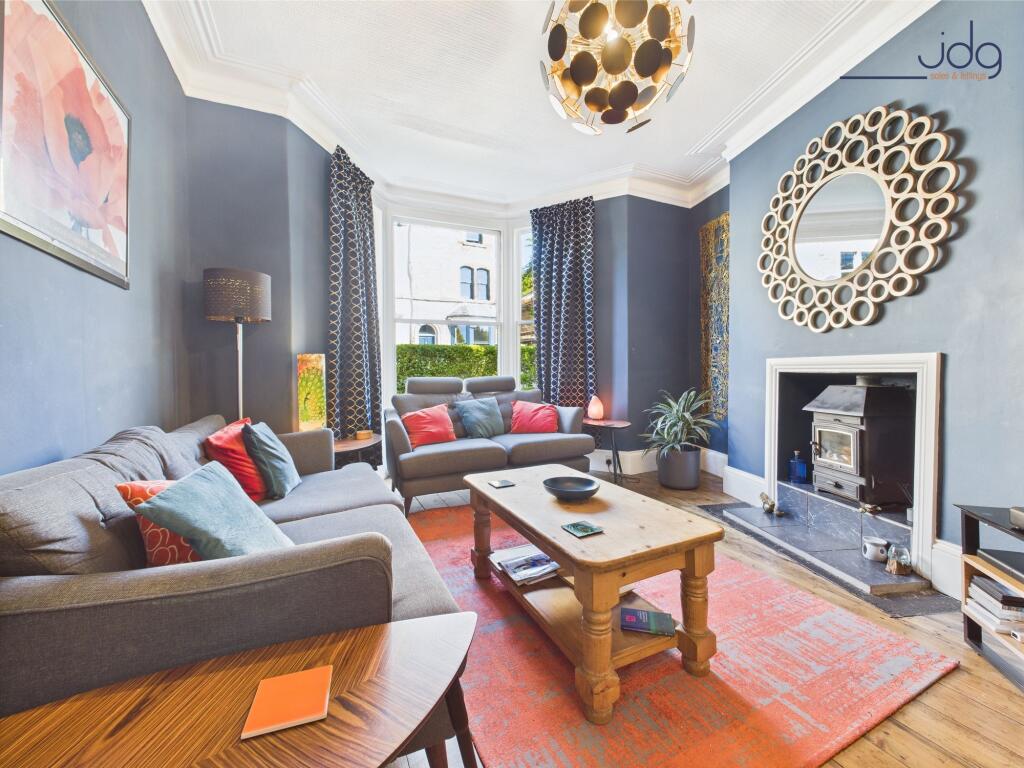 Cosy Lounge and Wood Burner