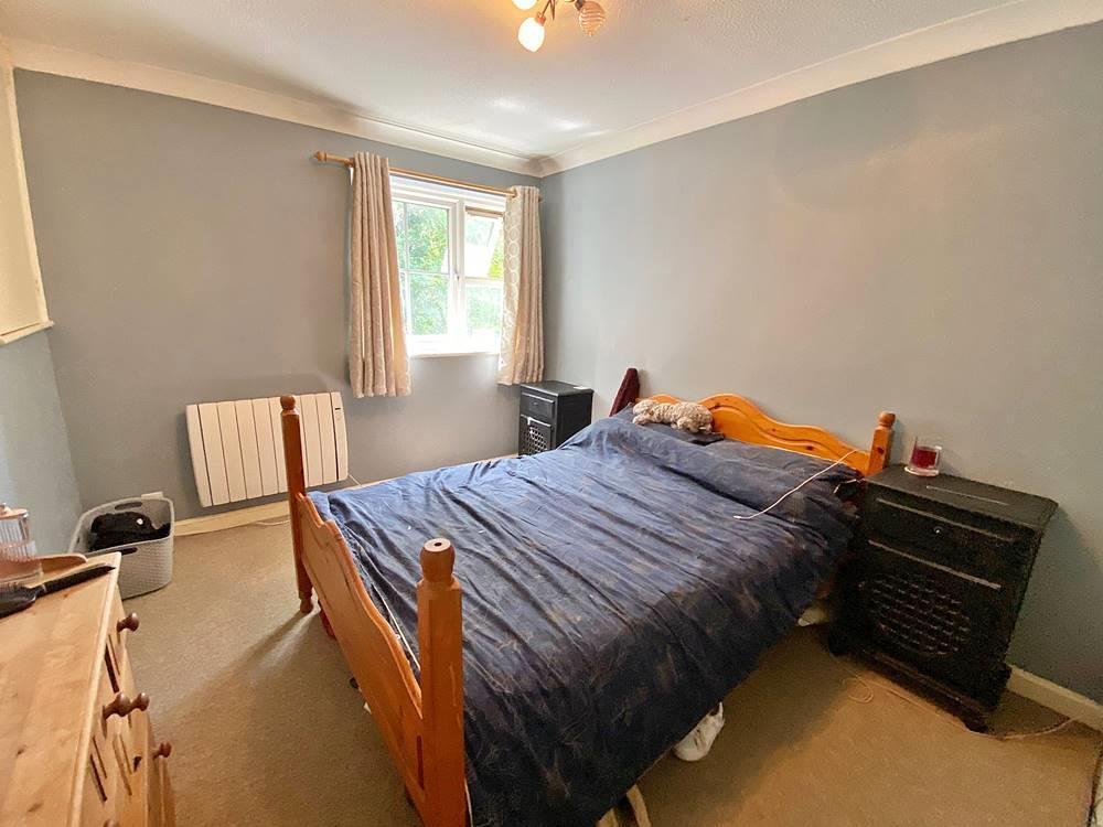 bedroom.jpg