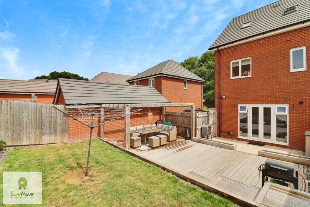 Back - EweMove Cannock