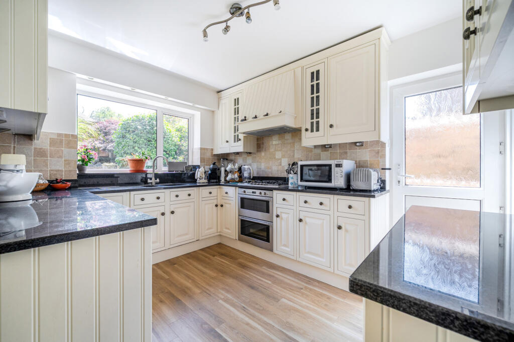 1321011-5-6867bfb...