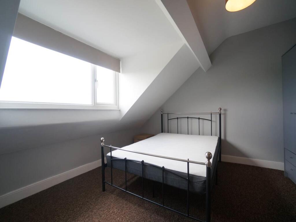 Bedroom 4.JPG
