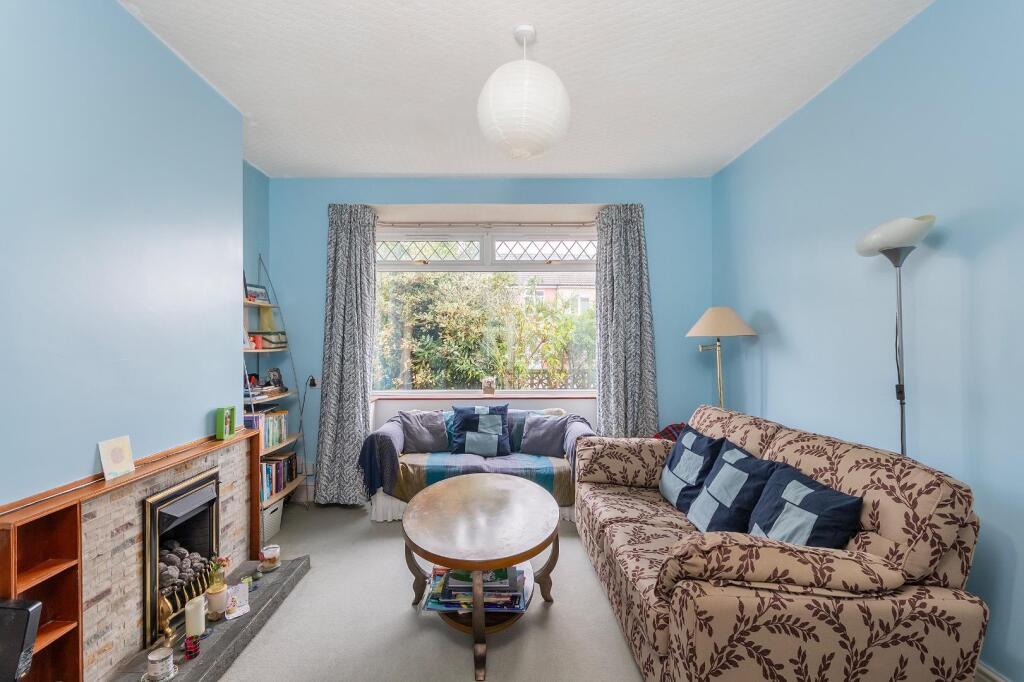 1F7A0HD - Living Room E.jpg