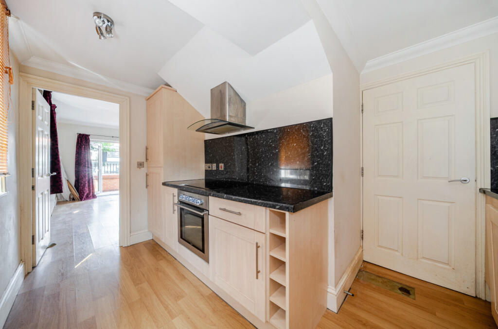 1326085-8-68762ef...