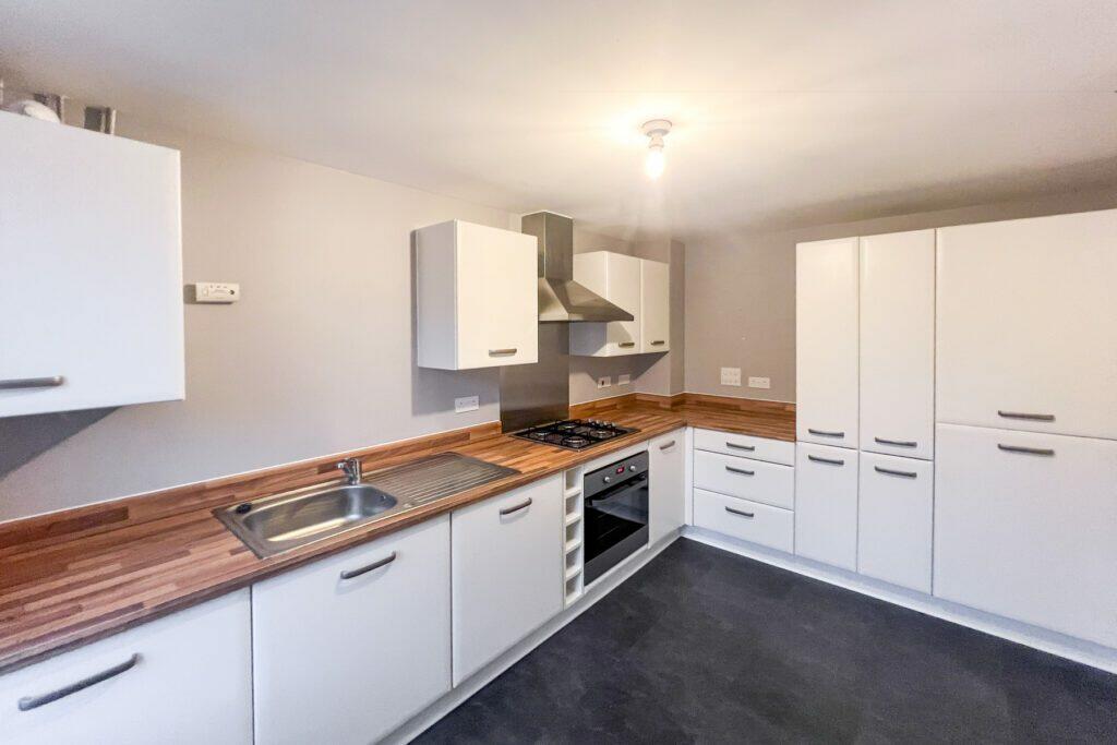 Catalina Close - Kitchen