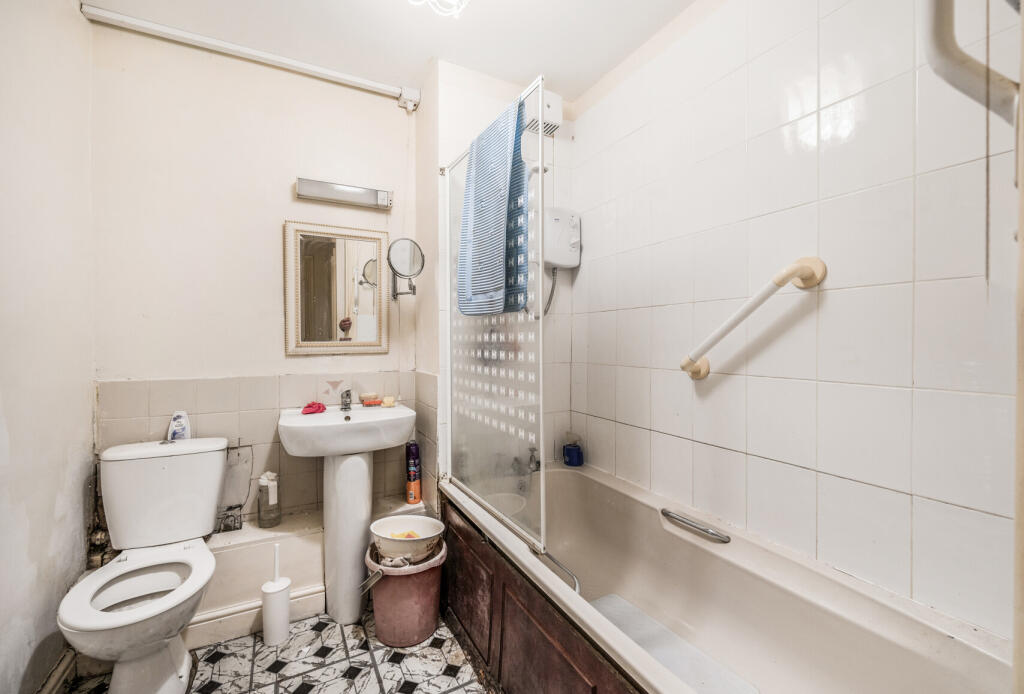 1300312-15-682f07...