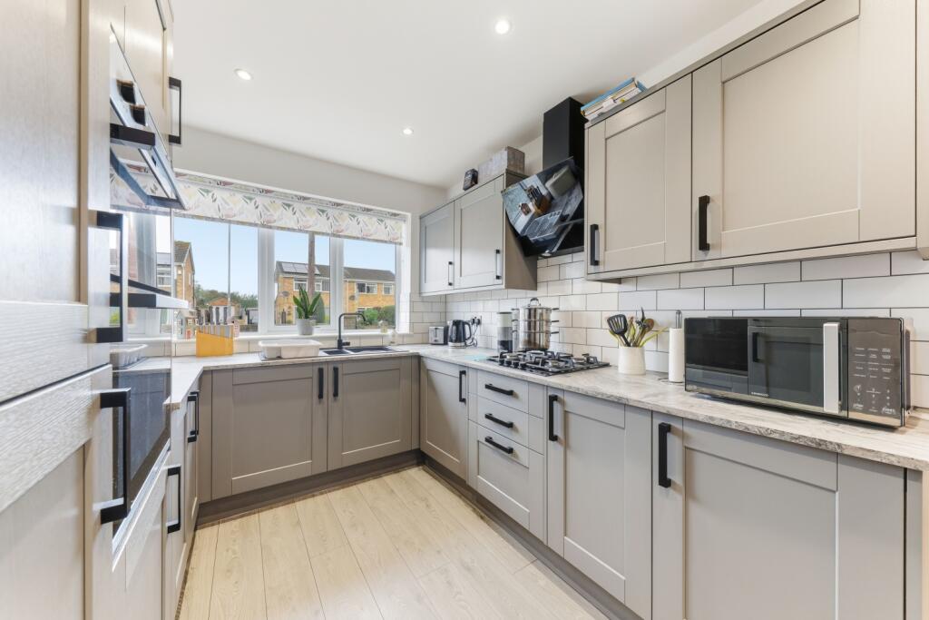 The Bungalows - EweMove Pontefract - Kitchen