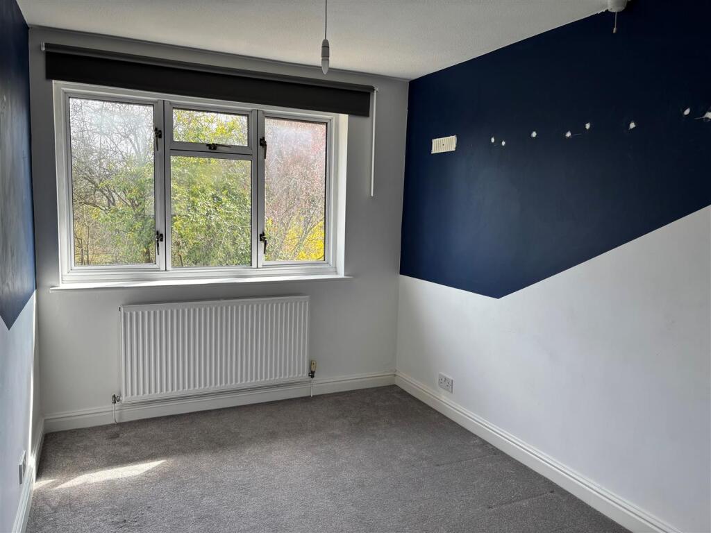 Bedroom 4.jpg