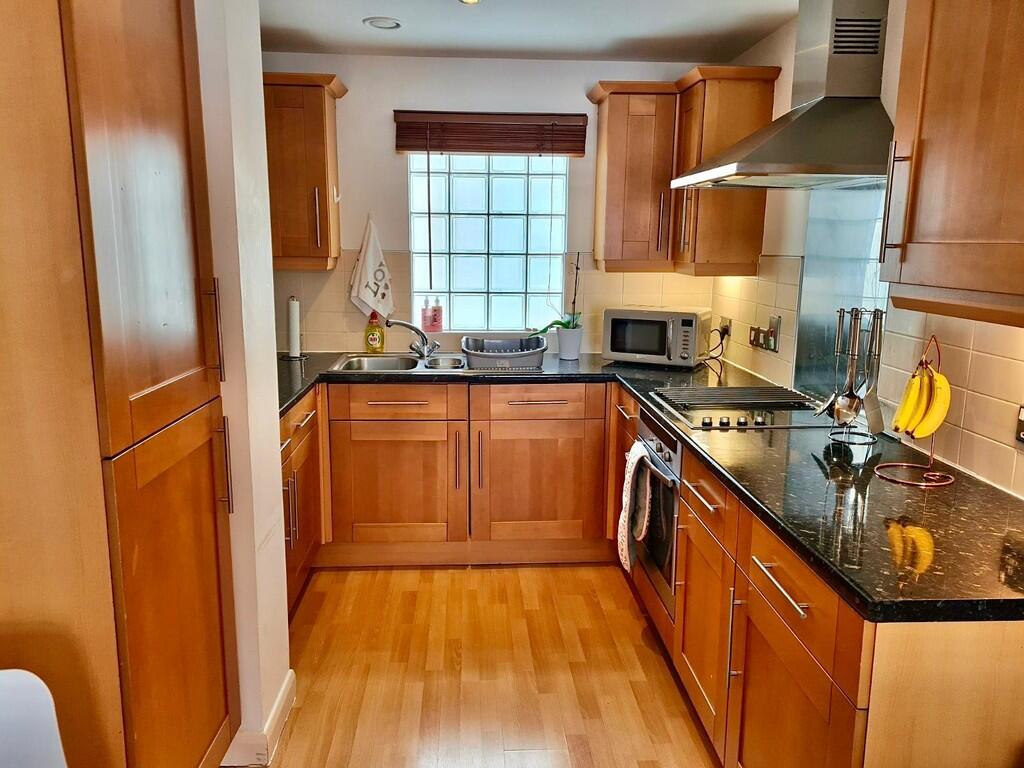 230ef644-c463-4b7...