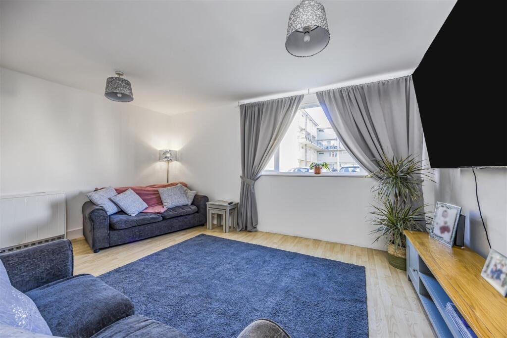 74 Fort Cumberland Road, Southsea-PorticoMarketing