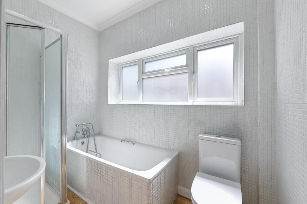 ST CLAIR DRIVE-135.jpg