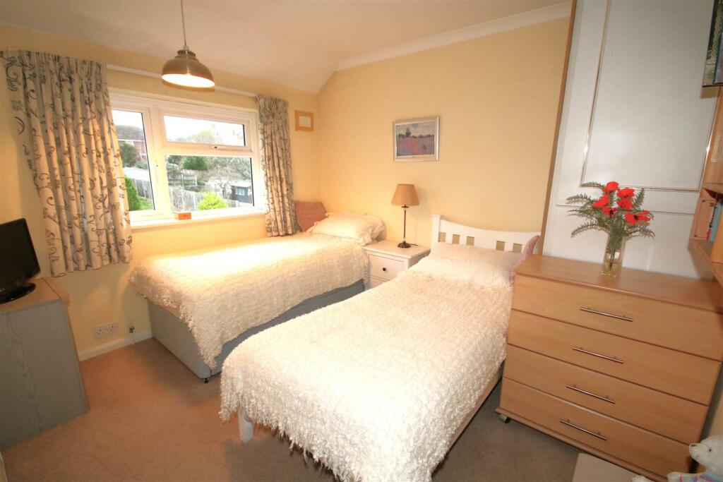 Bedroom 2a.JPG