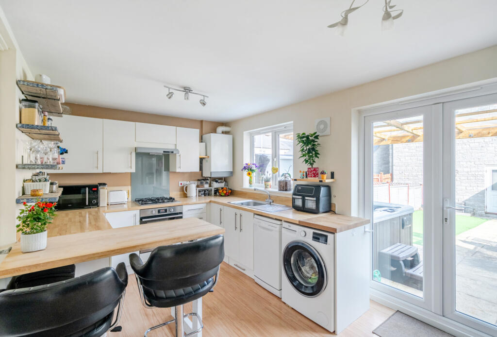 1341122-8-689f009...