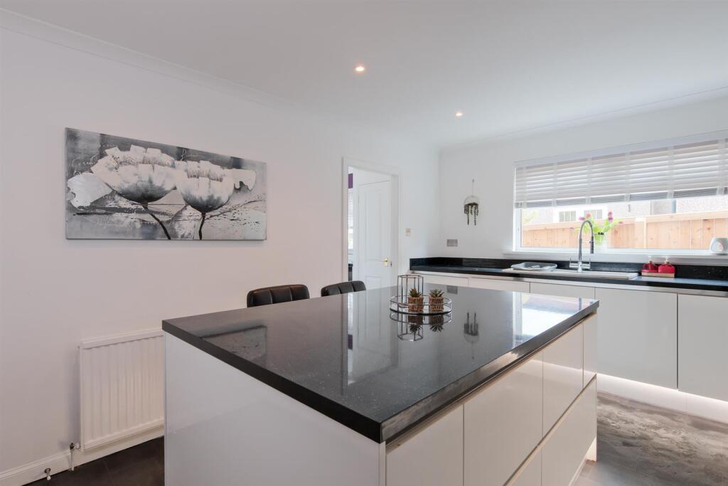 008-83 Torbothie Road Shotts, ML7 5NE.jpg