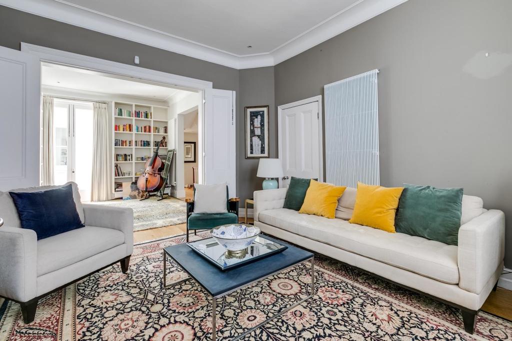 4.3m Reception Room