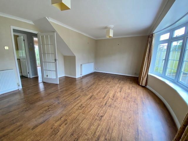 30 Kevins Grove lounge.jpg