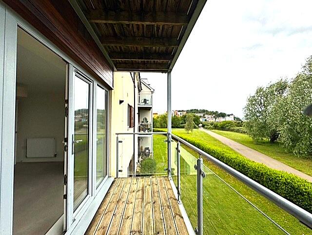 Balcony 1 2