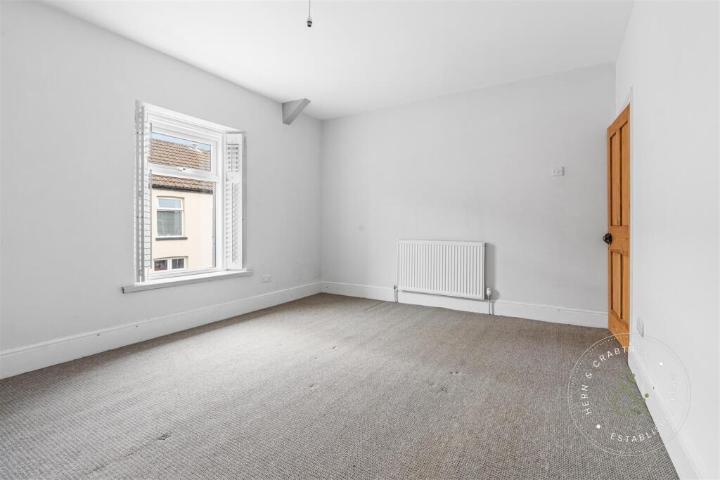 Anchor Street, Taffs Well (21).jpg