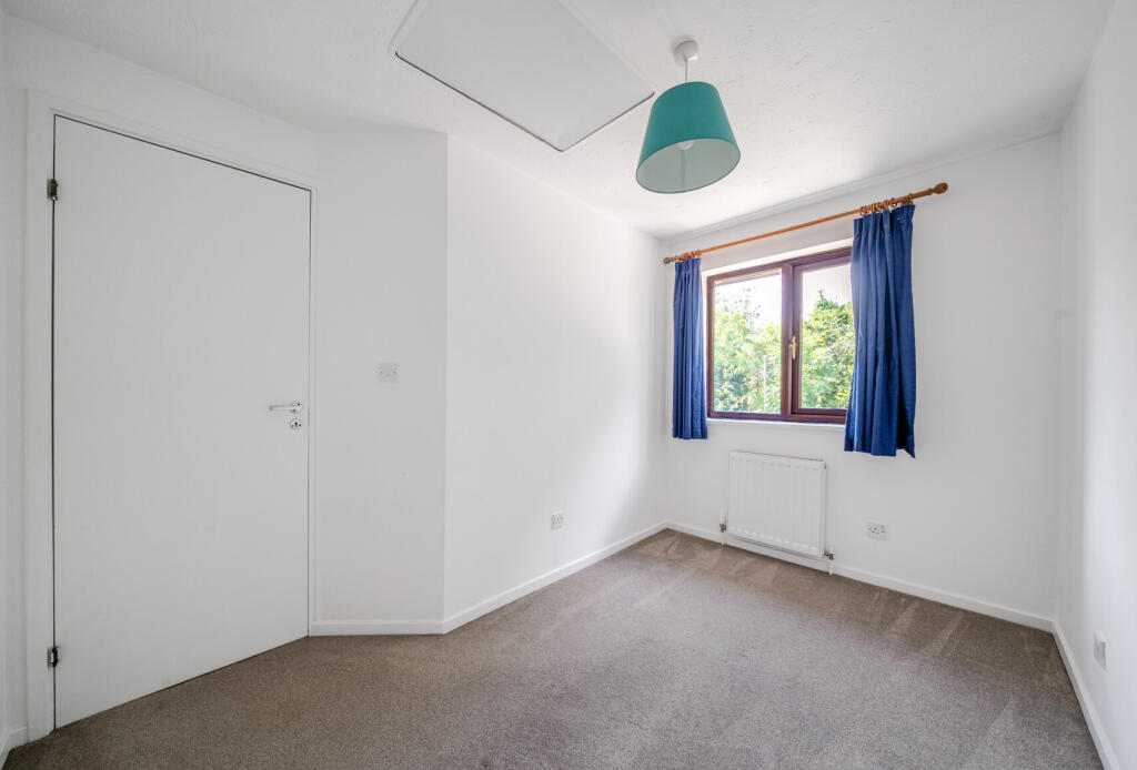 1326914-8-68779eb...