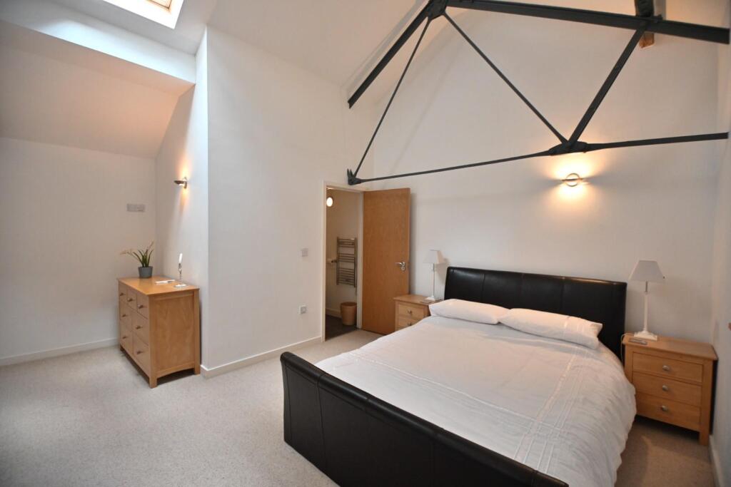 53 The Sorting Office Bedroom 1 (3).JPG