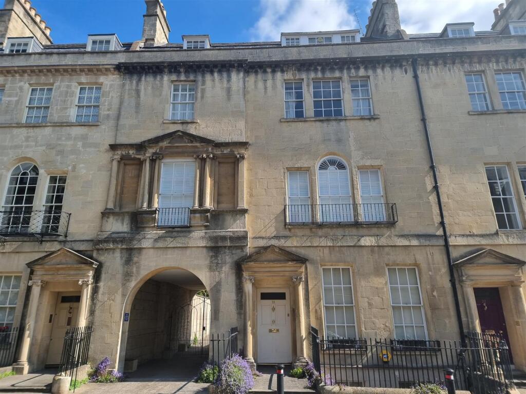 Front elevation.jpg