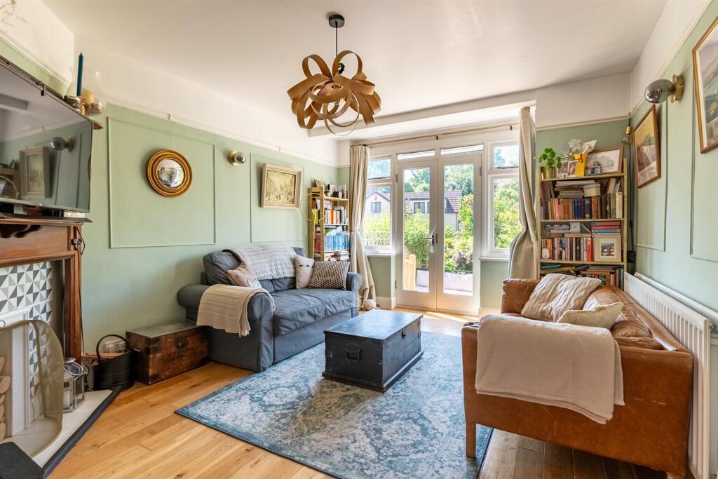 Front reception room