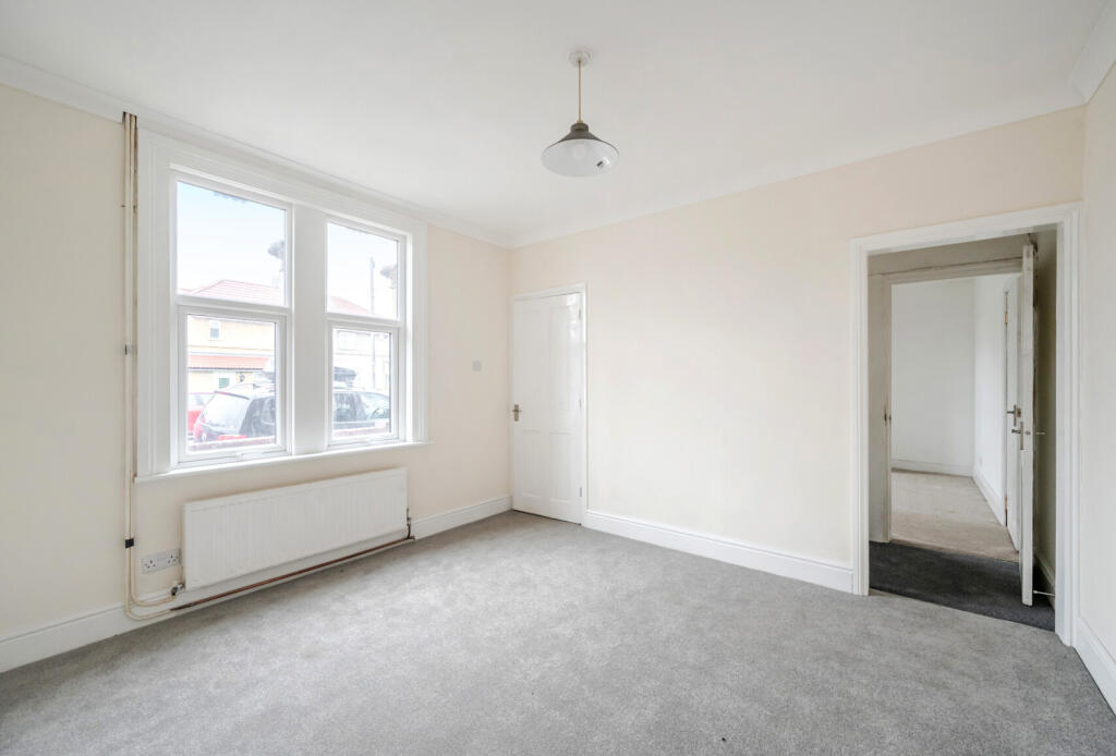 1365726-15-68e8bb...