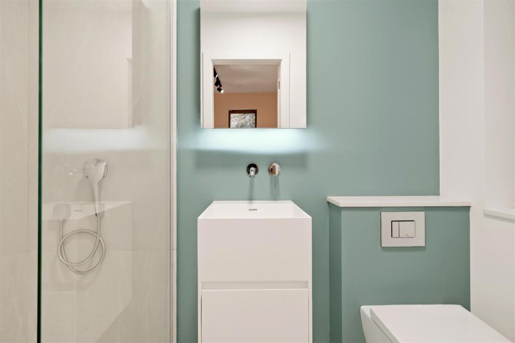 1 Acorn Close - bZLjcl8r0whSFbahQ5UE.jpg