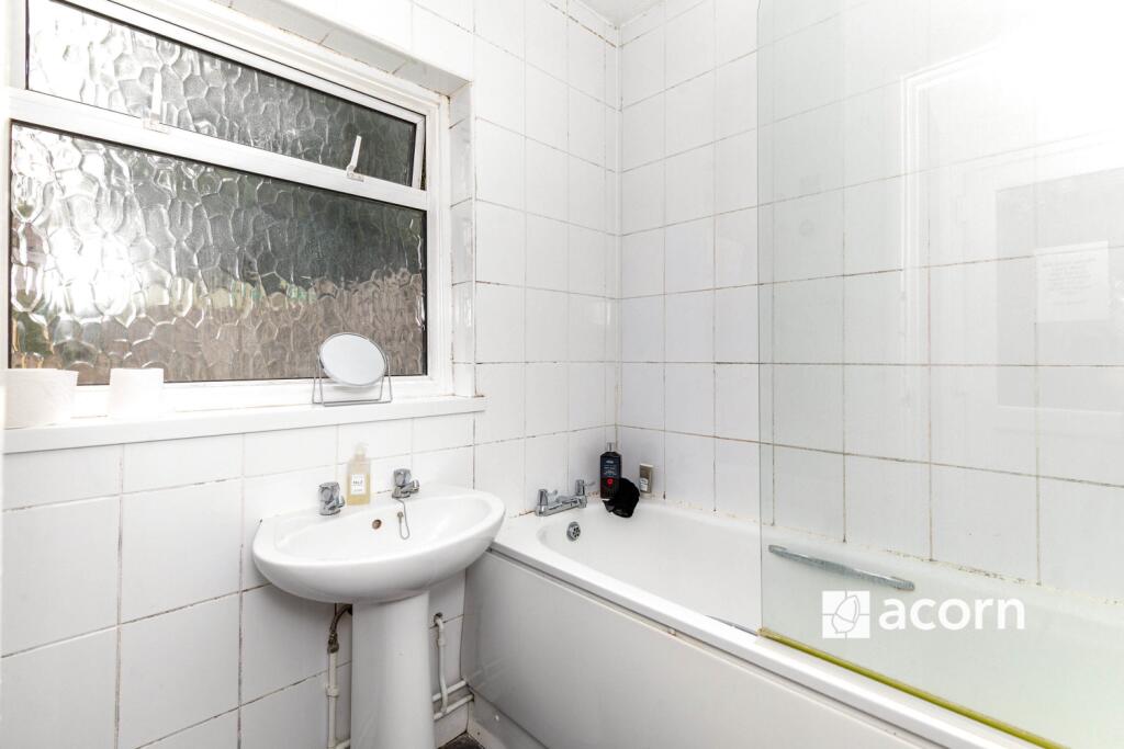 97_kingswood_road-14